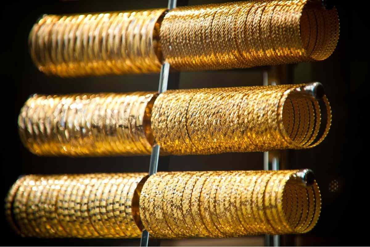 Cara menjual emas agar tidak rugi