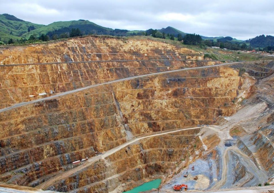 lebih-dekat-dengan-konsep-green-mining-sektor-pertambangan-indonesia-agincourt